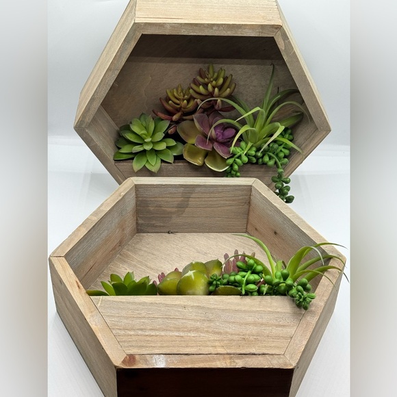 Succulent Artificial Arrangement Wood Wall Plantar Set - Picture 2 of 15